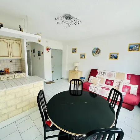 2 Pieces Climatise A 2 Pas De La Richelieu, Parking Inclus - Fr-1-723-77 Apartment Agde